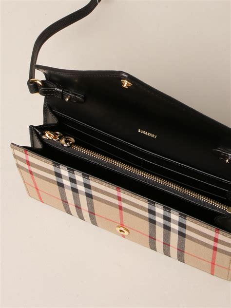 borsa pelle nero burberry greenwood|Borsa a tracolla TB in pelle mini 2018.